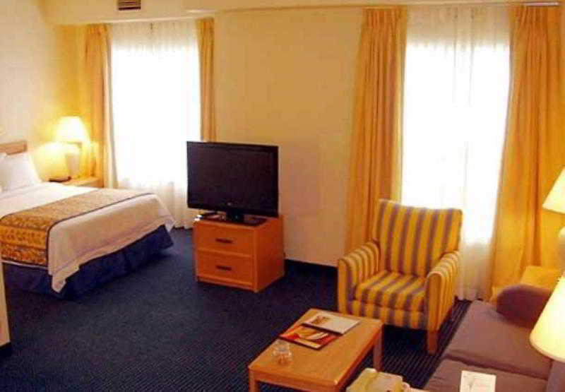 Residence Inn Уест Палм Бийч Стая снимка